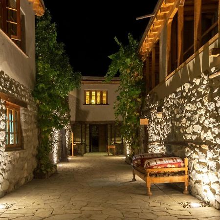 Serena Khaplu Palace ภายนอก รูปภาพ