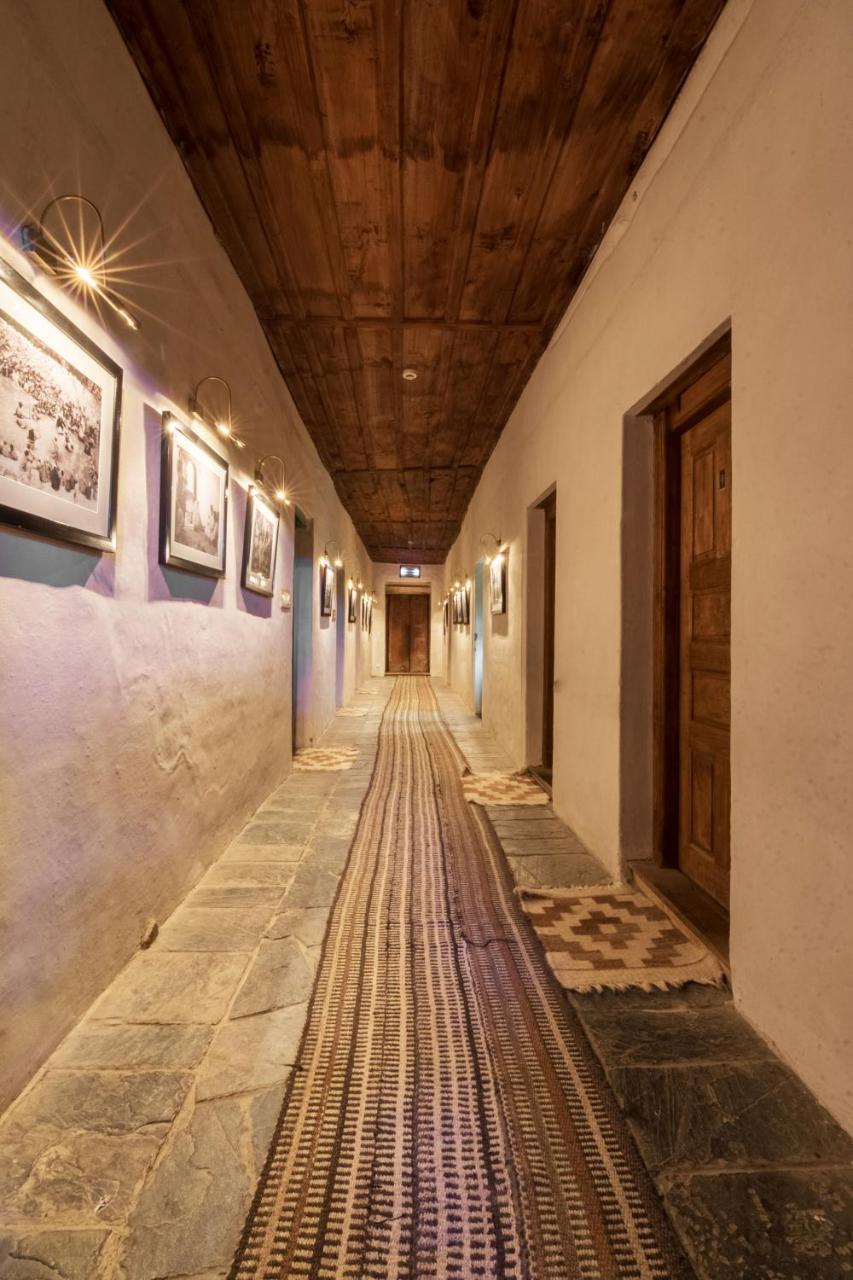 Serena Khaplu Palace ภายนอก รูปภาพ